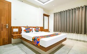 Fabhotel Shree Nakoda Paradise